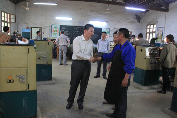 江春视察宣城市机械电子工程学校-宣城市机械