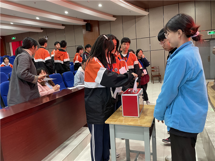 投票.jpg 投票.jpg