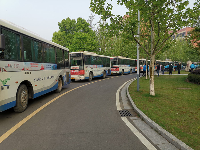 21.4高考_副本.jpg 21.4高考_副本.jpg