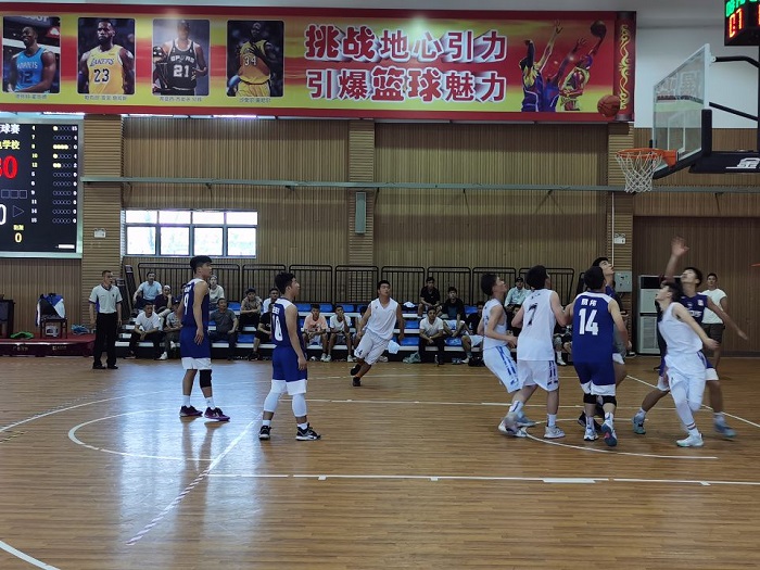 市机电学校在市级篮球赛中获冠 (2).jpg