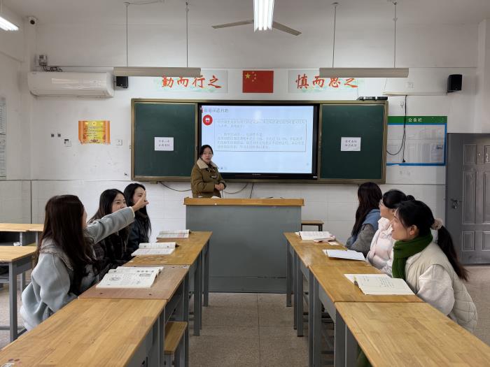 现场照片2.jpg 现场照片2.jpg