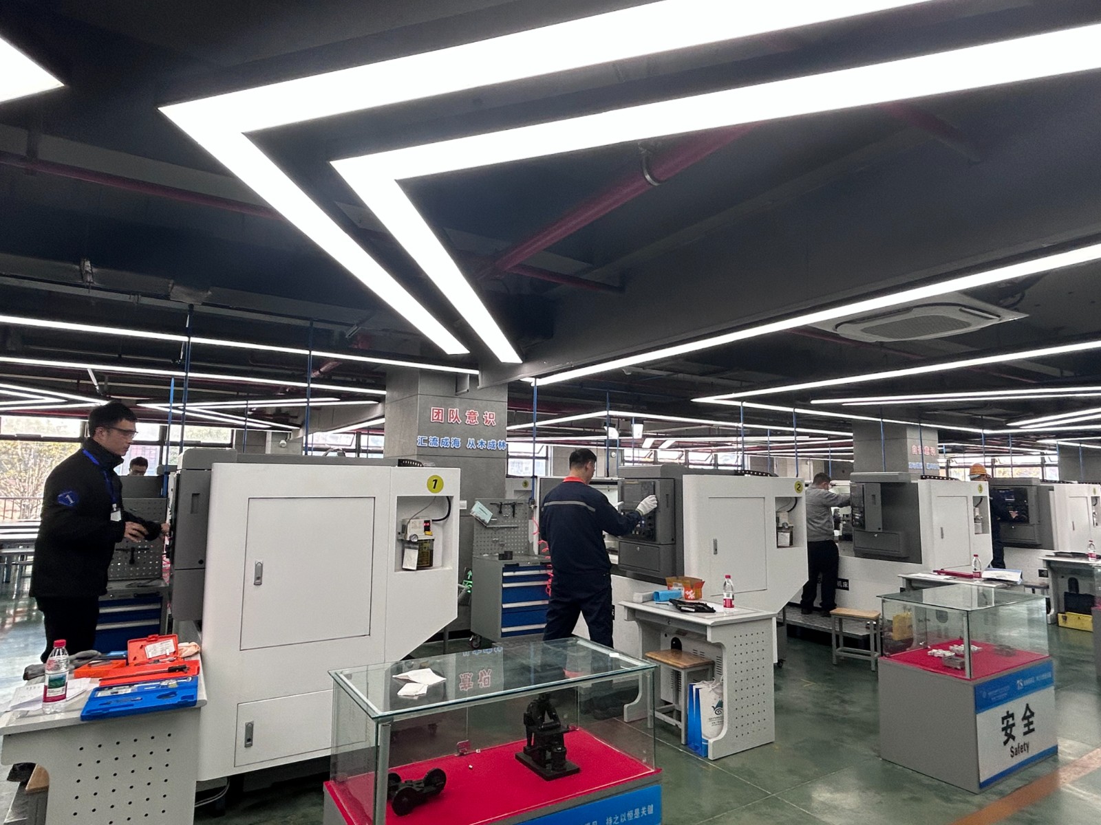 数控2.jpg 数控2.jpg