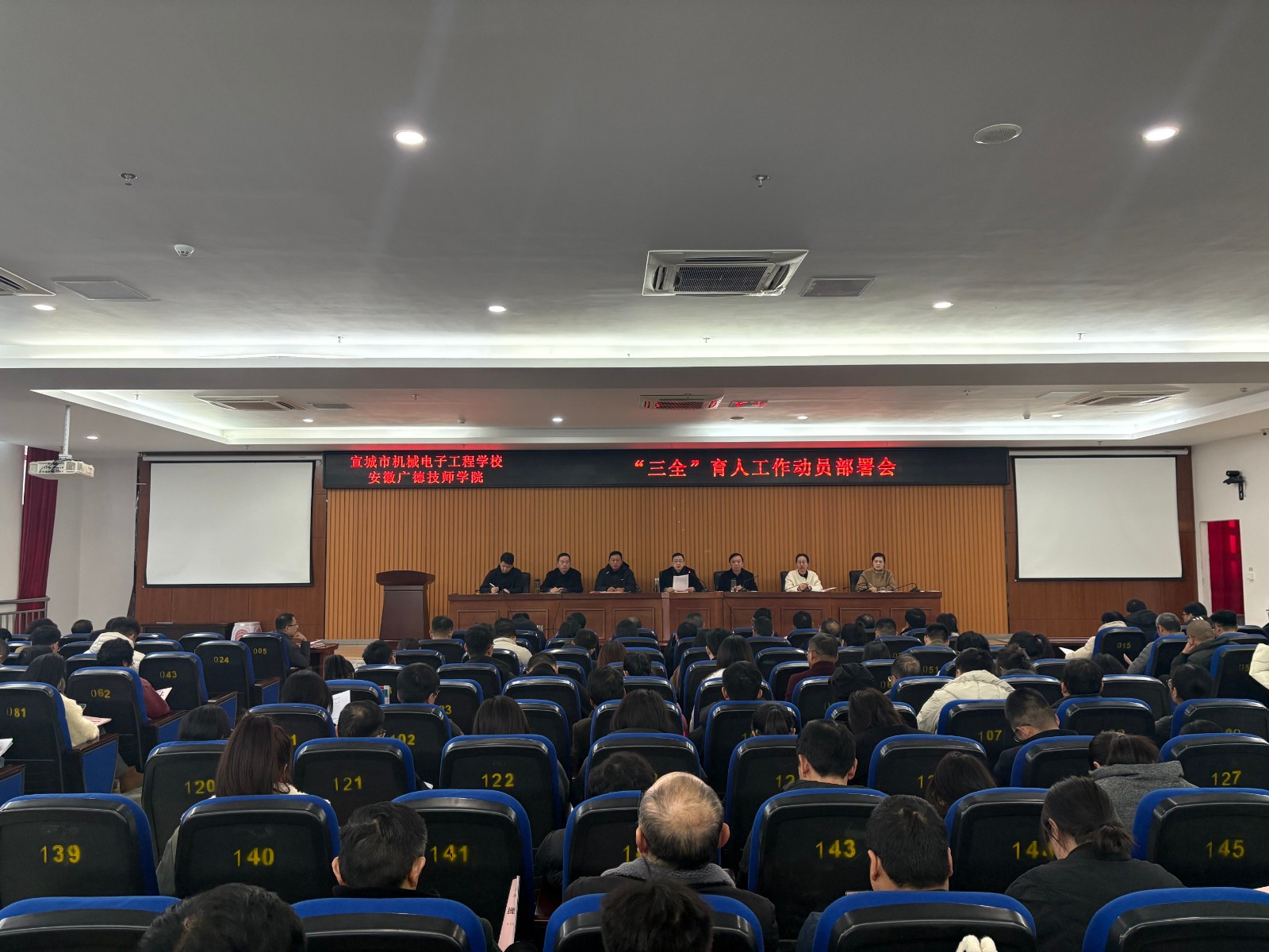 a74f697f9c25f7e0b5d80b5806e78679.jpg a74f697f9c25f7e0b5d80b5806e78679.jpg