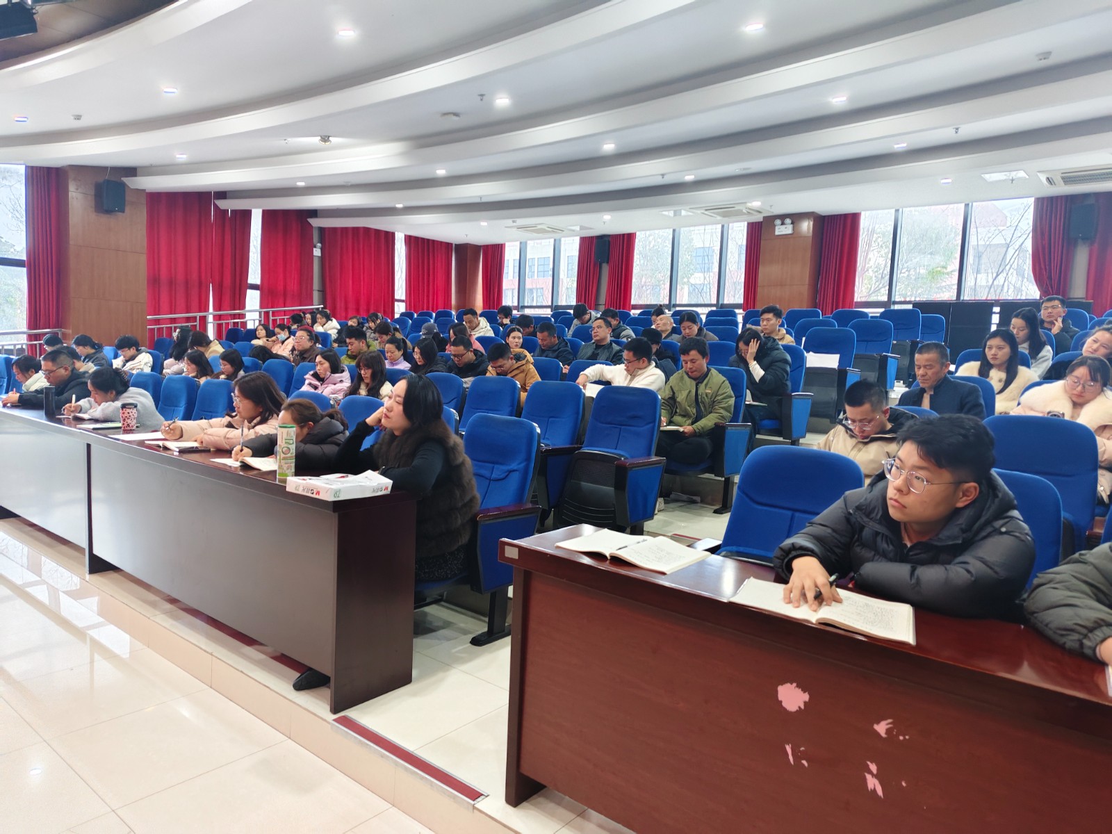 55857bea49d583271f2e3e3fc5001299.jpg 55857bea49d583271f2e3e3fc5001299.jpg